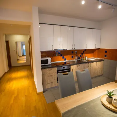 Three Bedroom Near Center * Σκόπια