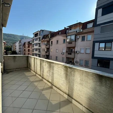 Three Bedroom Near Center Διαμέρισμα Σκόπια